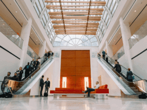 Bien gérer les parties communes partagées entre entreprises : un enjeu clé