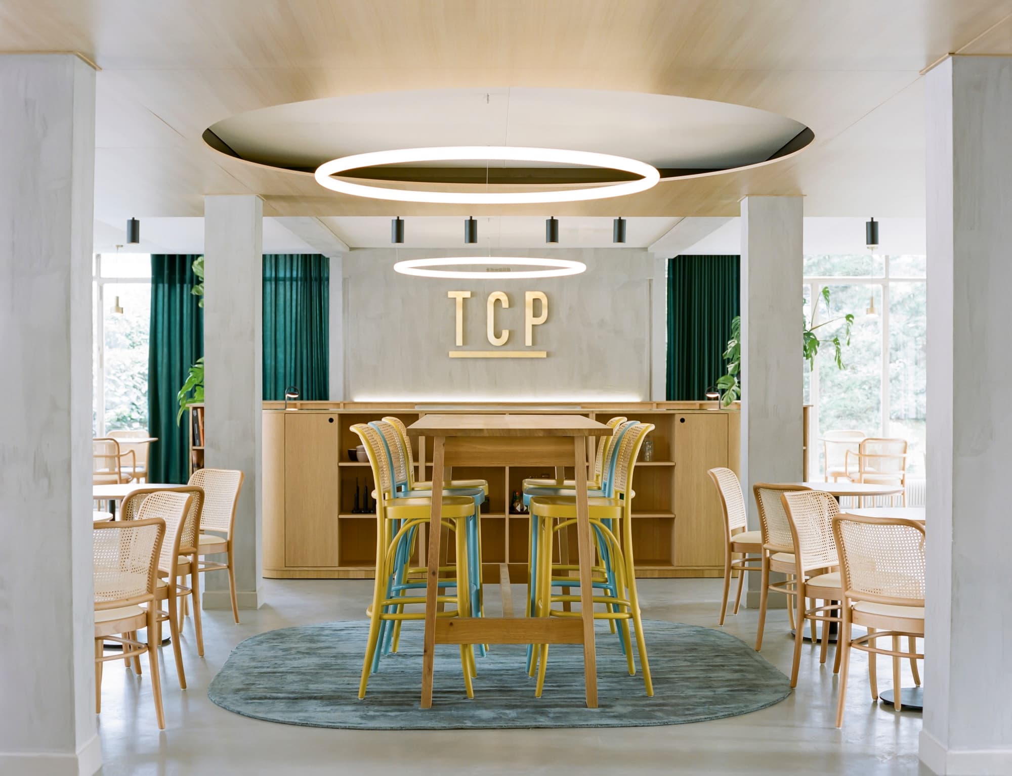 Aménagement de l'espace bar / restaurant du TCP (Tennis Club Parisien)