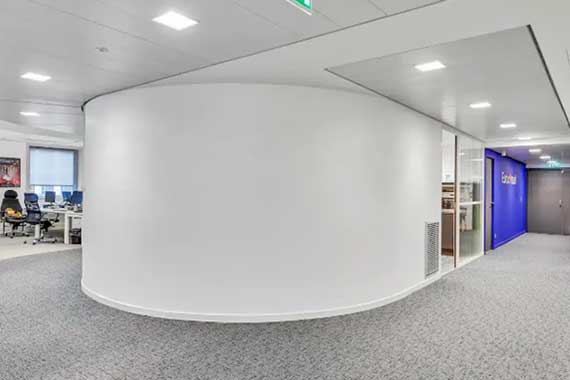 Guide de cloison de bureau pleine