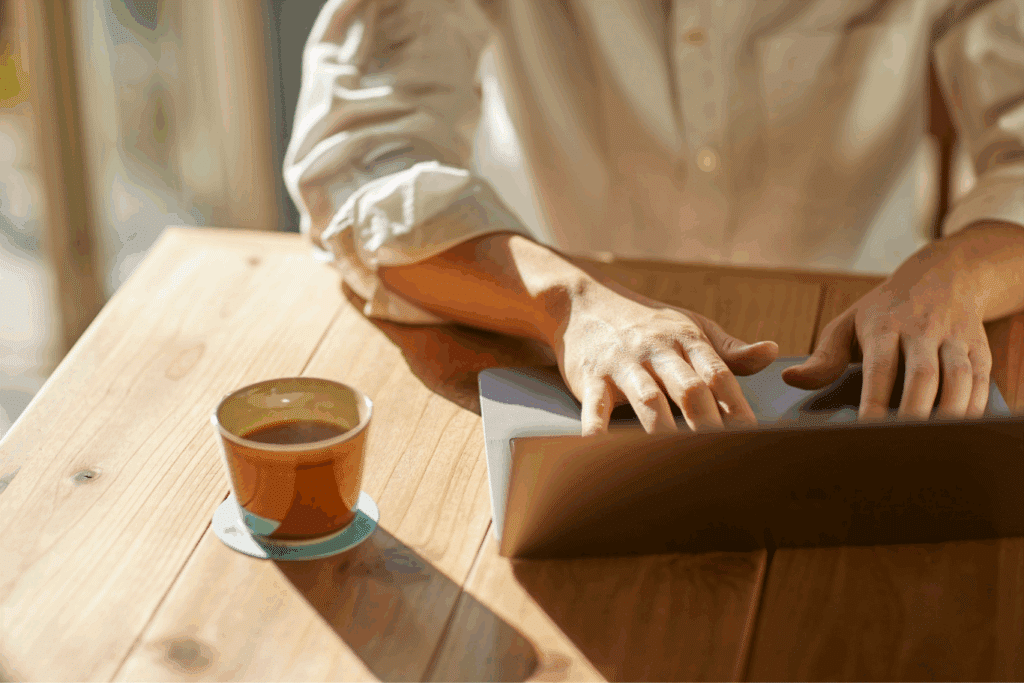 Environnement de travail influence le moral des équipes