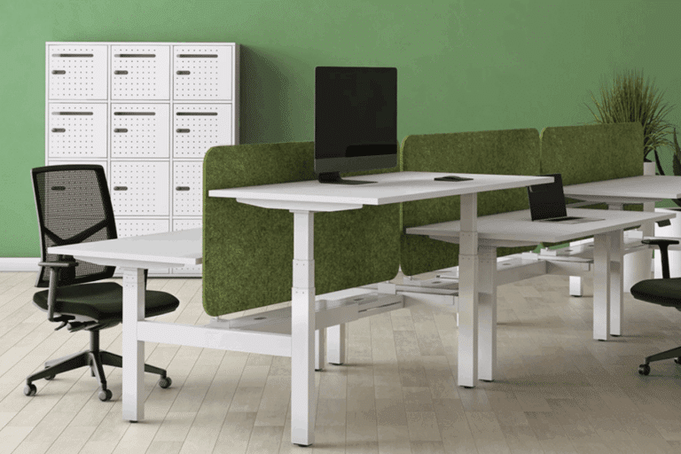 Le bureau assis-debout : un levier efficace pour améliorer la qualité de vie au travail