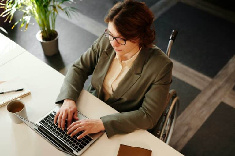aménagement de bureaux aux normes PMR