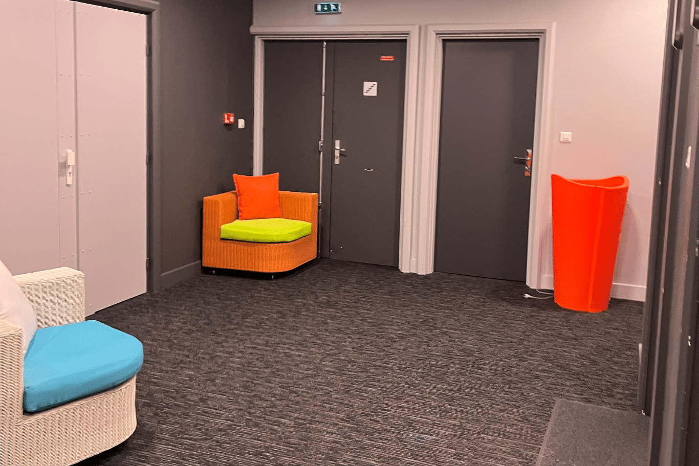 Transformation salle d'accueil - avant